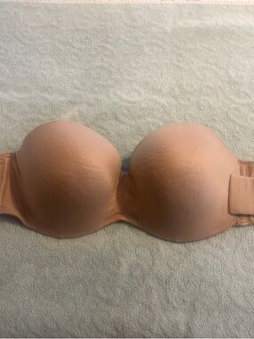 Victoria's Secret Beige Strapless Push-Up Bra